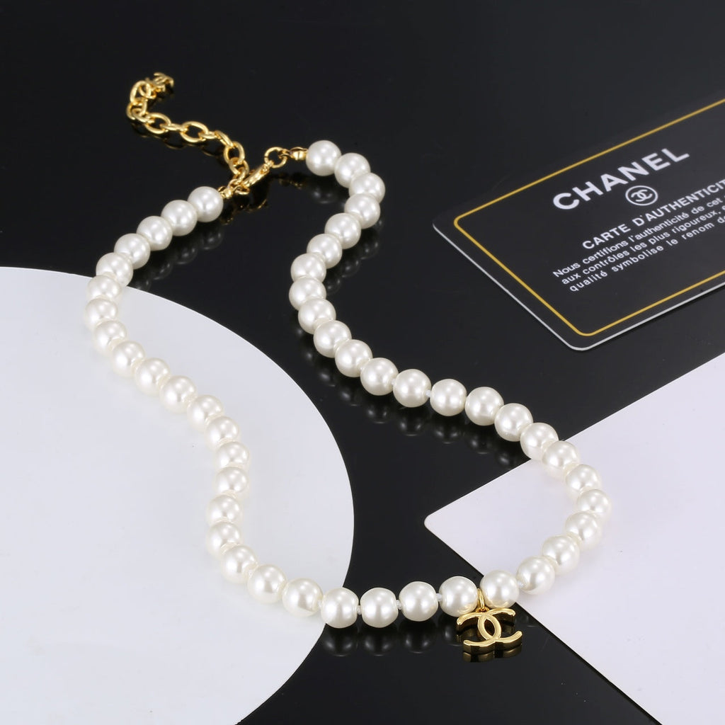 18K  Chanel Pearls Necklace