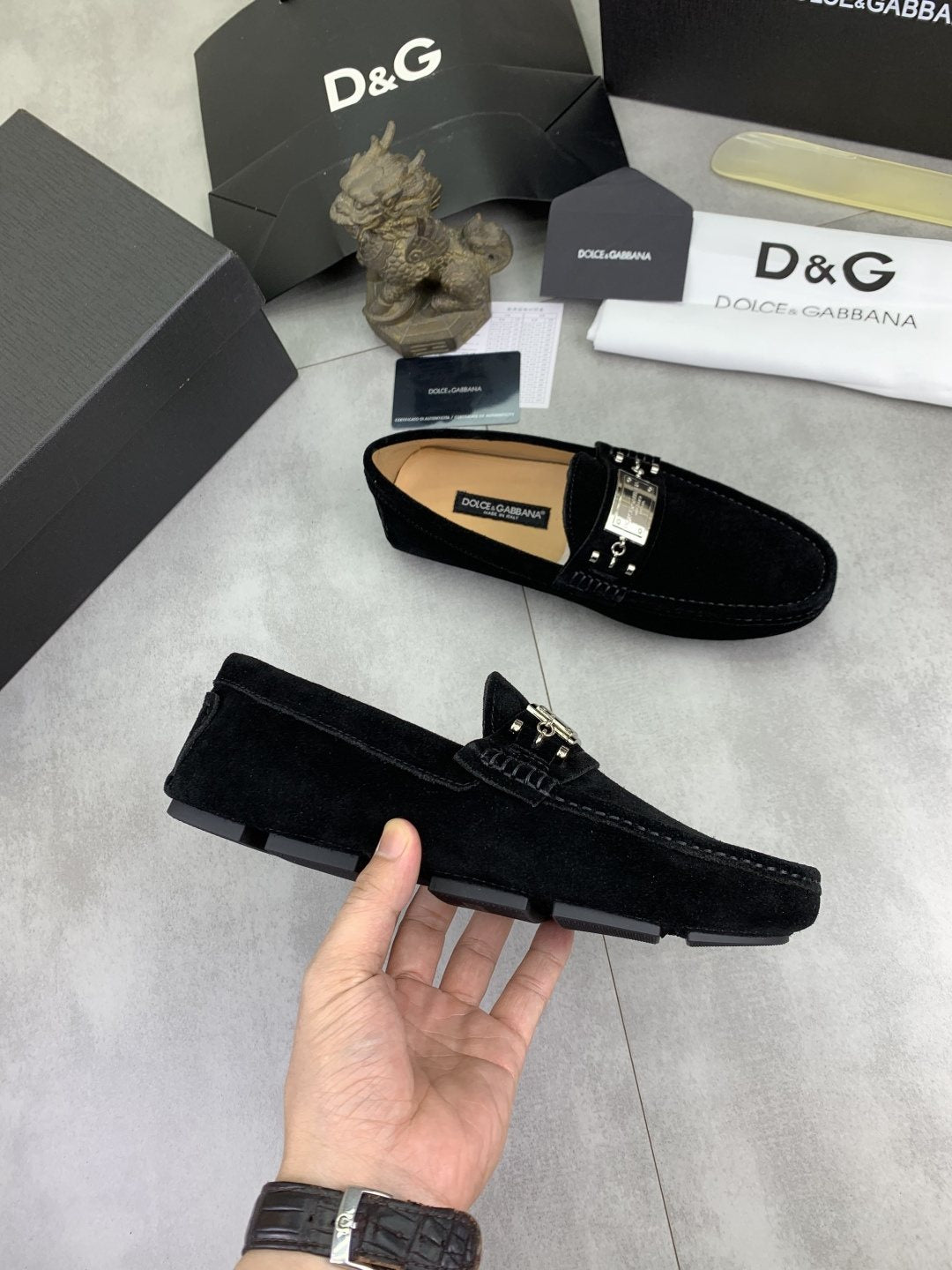 Dolce & Gabbana Metal-Detail Driving Loafers — model
