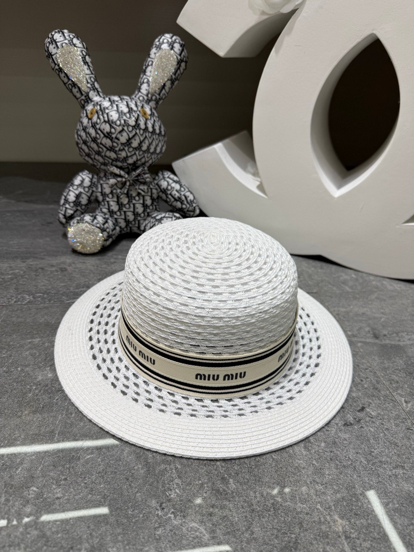 MIU MIU Flat-Top Baseball Cap