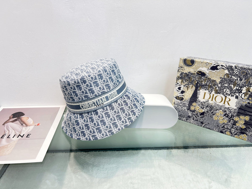 DIOR Oblique Bucket Hat